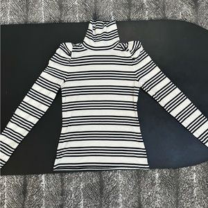 Veronica Beard striped turtleneck- Small